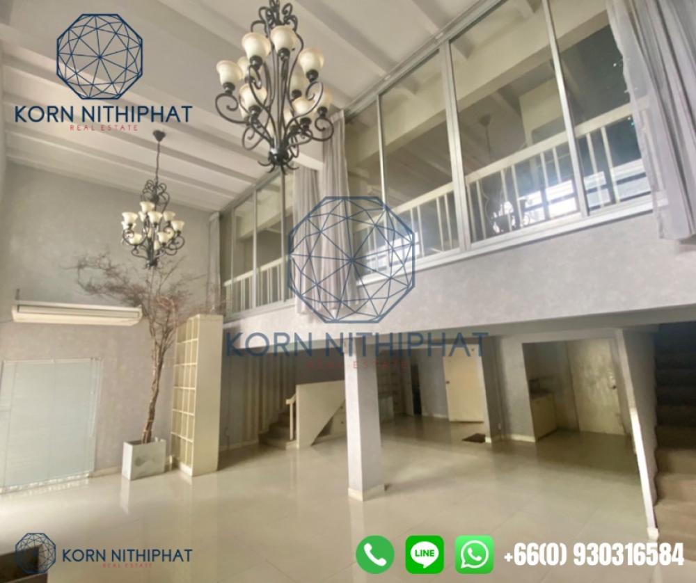 For RentShophouseSukhumvit, Asoke, Thonglor : Announcement: Commercial building for rent, 2 booths, Phrom Phong area