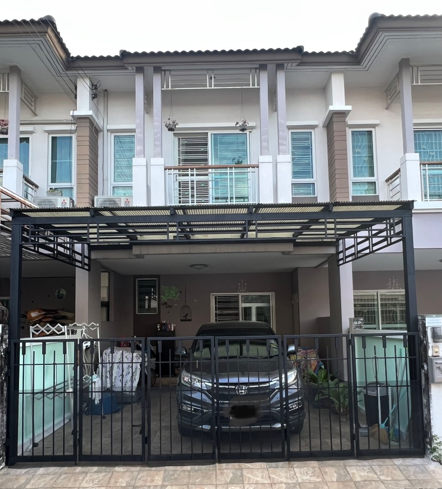 For SaleTownhouseNonthaburi, Bang Yai, Bangbuathong : Selling very cheaply at the house, 21 square wa, 2450000