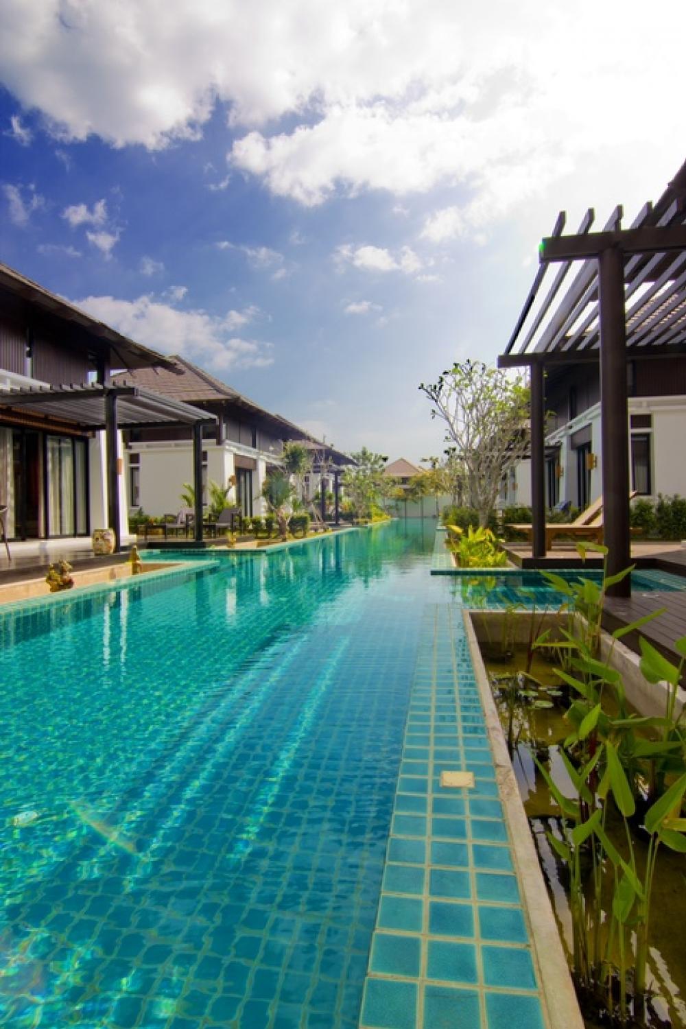 ขายบ้านระยอง : ขาย หรือ ให้เช่า บ้านตากอากาศ POOL VILLA ติดทะเล จังหวัดระยอง  หาดส่วนตัว เงียบสงบ บรรยากาศ ดีมาก สงบไม่พลุกพล่าน