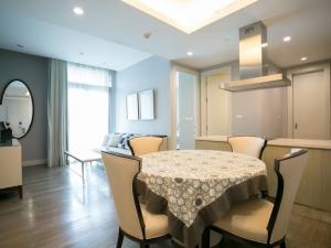 For RentCondoWitthayu, Chidlom, Langsuan, Ploenchit :  Rent by owner, accept agent, 2 bedrooms in the heart of Wireless Road, Oriental Residence Bangkok