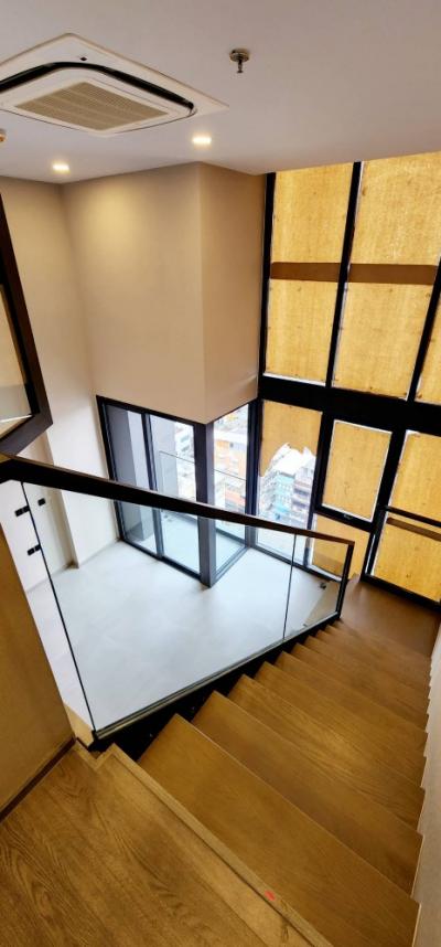 ขายคอนโดสยาม จุฬา สามย่าน : (เจ้าของโพสเอง) ขายดาวน์ขาดทุน Cooper Siam ห้อง Loft 43.5 ตร.ม. ชั้น 10