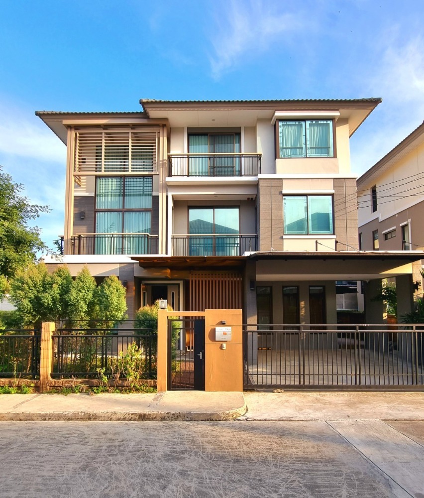 ขายบ้านพัฒนาการ ศรีนครินทร์ : บ้านเดี่ยว 3 ชั้น พัฒนาการ ฟังชั่นครบ สวย คุ้ม พร้อมอยู่ ราคาดีที่สุด The Plant Elite พัฒนาการ38 3-storey detached house, Pattanakarn, complete functions, beautiful, worthwhile, ready to move in, best price