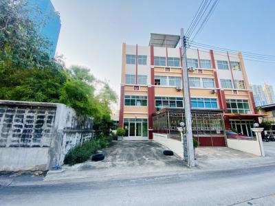 For SaleShophouseRama3 (Riverside),Satupadit : Commercial building for sale, new condition, ready to use, Soi Nonsi 3, next to Lotus, Rama 3, usable area 238 sq m, size 47.2 sq m