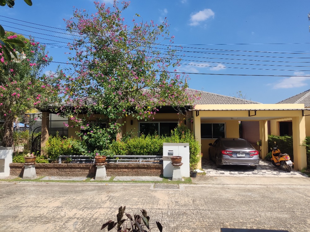 For SaleHouseRayong : Beachfront House for sale area 400 sq.m Mae Ram Phueng Beach Casa Seaside Rayong Village Thailand