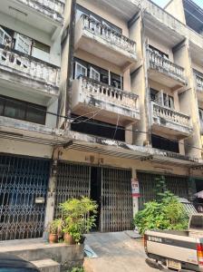 For SaleShophouseBang kae, Phetkasem : Selling a 3.5-storey commercial building, Petchkasem Village 4 Liab Klong Thaweewattana Rd.