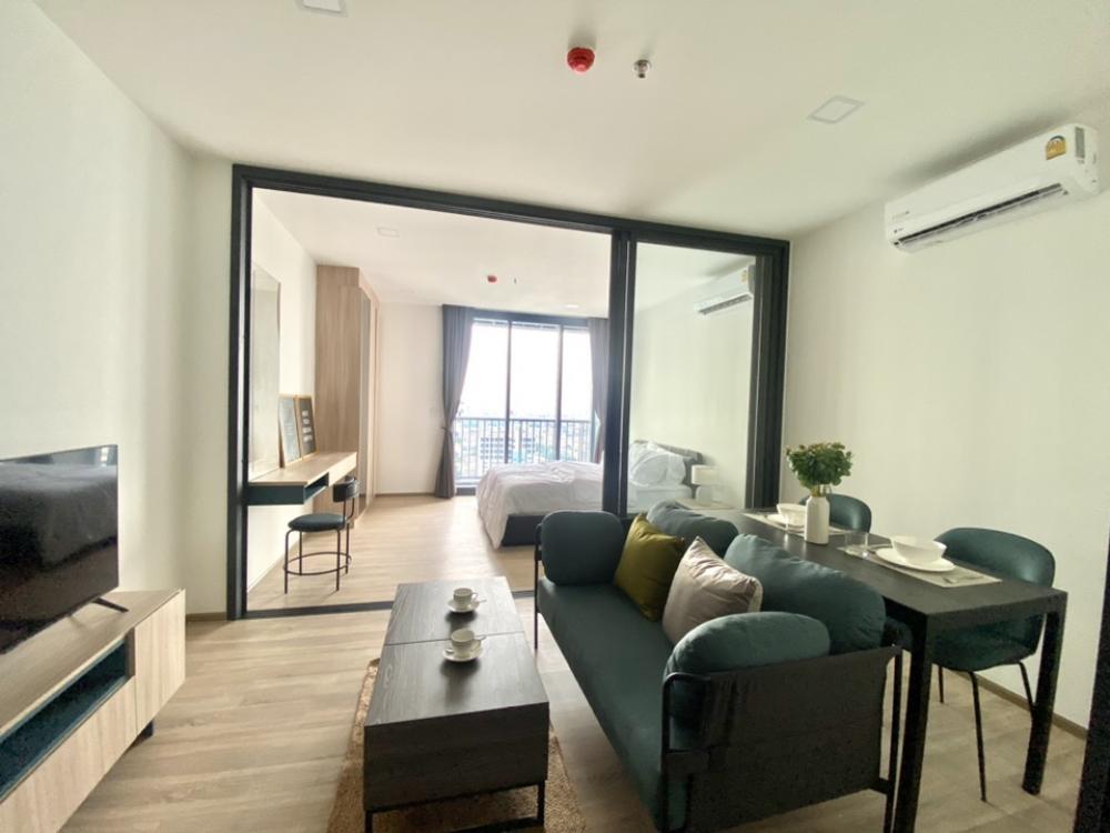 For RentCondoRatchathewi,Phayathai : 📣There are many rooms. Very beautiful dress XT Phayathai Spacious room, comfortable, minimal style, the project is not uncomfortable. The central garden is full of many zones. Guarantee new, beautiful, modern. If interested, make an appointment to see the