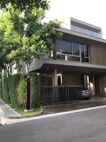 For RentHousePattanakan, Srinakarin : 3-storey detached house for rent, 5 bedrooms, Artale Phatthanakan 20 project, near the expressway, easy access to Ekkamai Thonglor, ready to move in