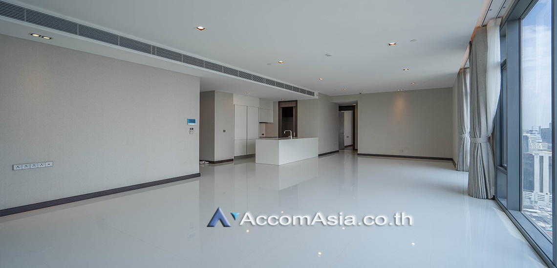 ขายคอนโดนานา : 3 Bedrooms Condominium for Sale in Sukhumvit, Bangkok near BTS Nana at Q One Sukhumvit (AA31100)