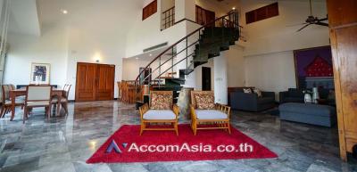 For RentCondoSukhumvit, Asoke, Thonglor : The exclusive private living apartment 4 Bedroom for rent in Sukhumvit Bangkok BTS Property code : 1420748