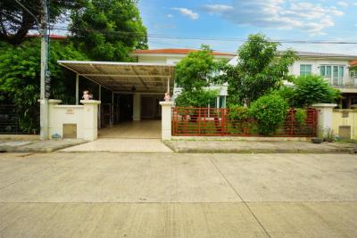 For SaleHouseNawamin, Ramindra : For Sale: Beautiful Single House in CasaVille Watcharapol, 154 sqm, 3BR, Parking & Thai Kitchen, Family-Style Garden, Close to BTS Phumiphol