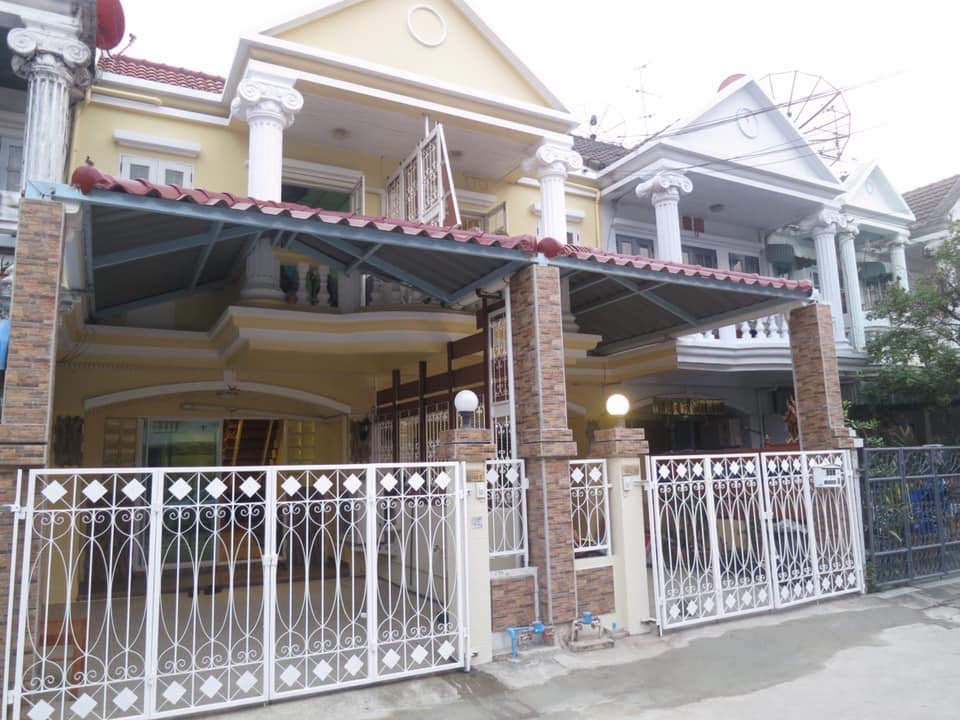 For RentTownhouseBangna, Bearing, Lasalle : 2 storey townhouse for rent in Central Bangna area. Soi Bangna-Trad 56, Bangna Subdistrict, Bangna District