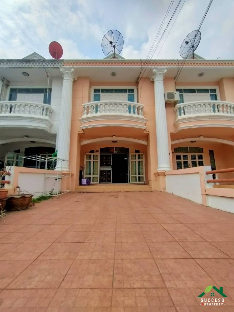 For SaleTownhouseBangna, Bearing, Lasalle : Townhouse for sale, Thung Setthi University, Ram 2, area 29 sq m, 3 bedrooms, 3 bathrooms, good location, convenient transportation, water does not flood, near Ram 2 University, near the expressway