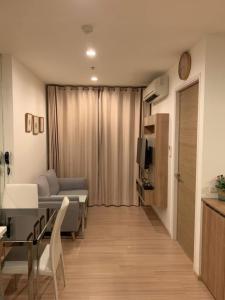 For RentCondoOnnut, Udomsuk : RT131_P RHYTHM SUKHUMVIT 50 ** Beautiful room, fully furnished, can drag the luggage in ** High floor, beautiful view, easy to travel, close to amenities.
