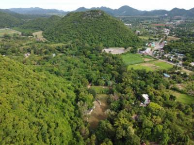 For SaleLandPak Chong KhaoYai : Land for sale in Khao Yai, Mu Si Subdistrict, Pak Chong District, 2.5 rai, mountain views and water views, very rare.