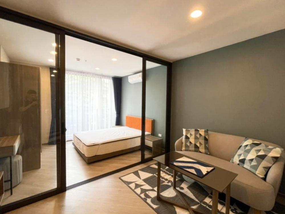 For RentCondoVipawadee, Don Mueang, Lak Si : Condo for rent, The Base Saphanmai [THE BASE Saphanmai], beautiful room, 34 sq m., with a glass partition
