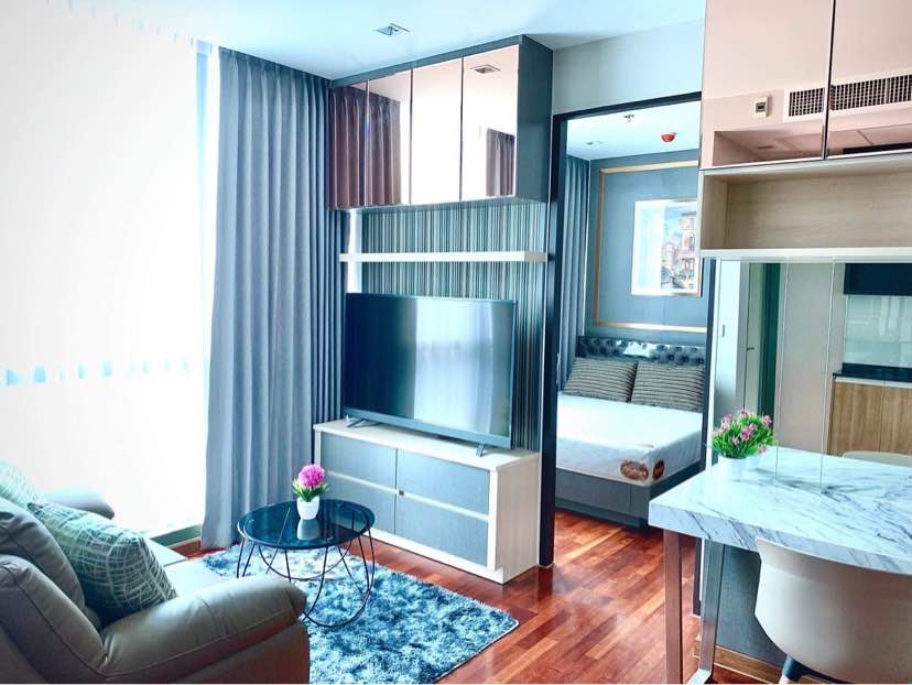 For RentCondoRatchathewi,Phayathai : WS033_P WISH SIGNATURE MIDTOWN SIAM ** Condo in the heart of the city, very beautiful room, fully furnished ** Easy to travel, close to amenities.