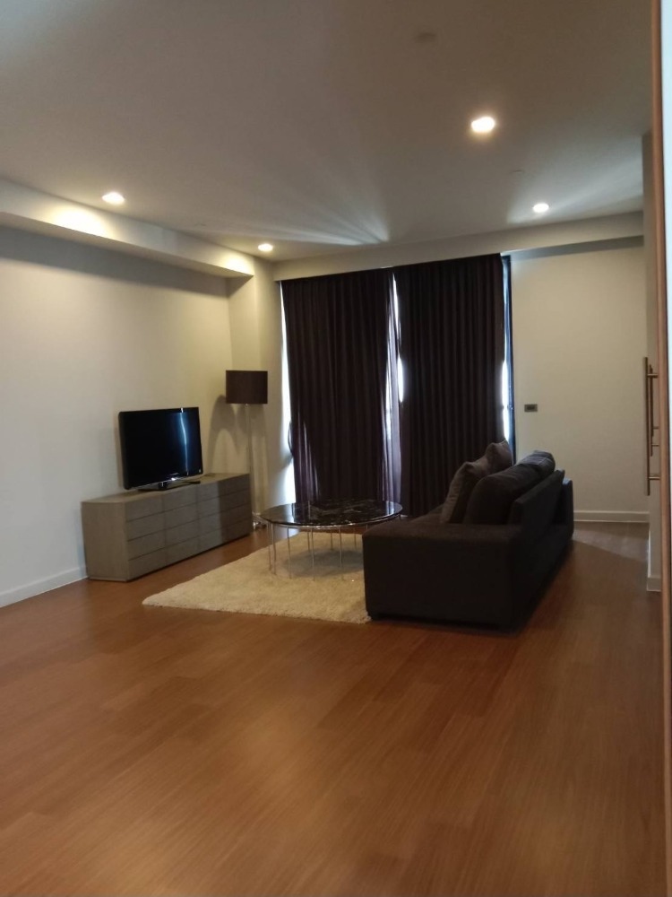 ให้เช่าคอนโดสีลม ศาลาแดง บางรัก : Condo for rent M Silom