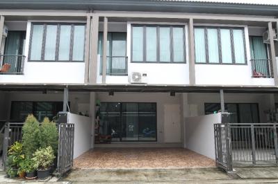 For SaleTownhouseLadkrabang, Suwannaphum Airport : Townhome for sale, Time Home-Romyen, 2 floors, 3 bedrooms, 2 bathrooms, near Suan Luang, only 600 meters, peaceful and peaceful, contact Pornthep 089-366-1459