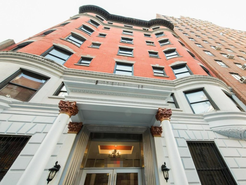 For SaleBusinesses for saleSukhumvit, Asoke, Thonglor : Lease of a 4-star hotel business, 95 rooms, in Asoke, Sukhumvit area, near Asoke BTS station.