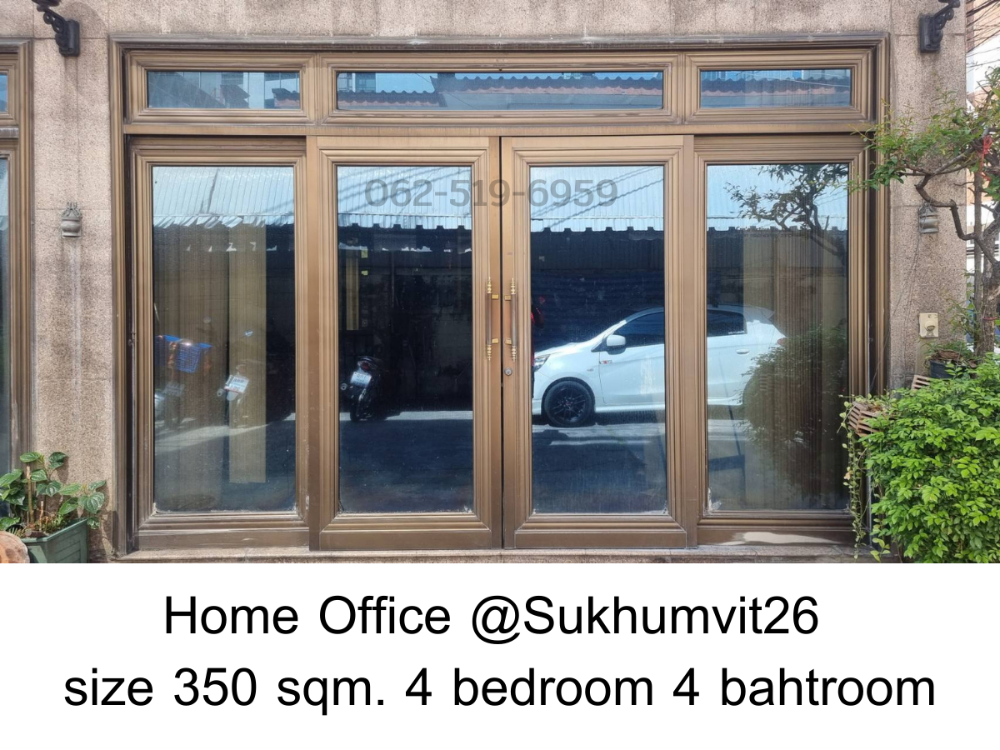 For RentHome OfficeSukhumvit, Asoke, Thonglor : Home office for rent, Sukhumvit 26 | 4 car parks | near BTS Phrom Phong with looftop