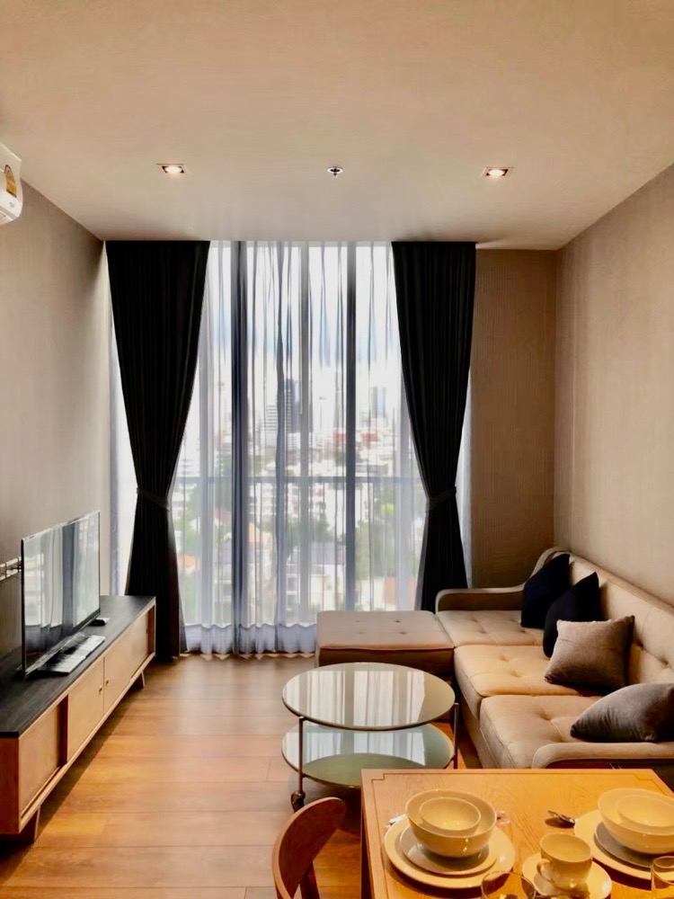 ขายคอนโดสุขุมวิท อโศก ทองหล่อ : 🔥Park Origin Phromphong🔥For Sell‼️ with lower than market price 10%++ 2 bed 1 bath 53.53 Sqm. High floor  Sell only 11.5 MB💕