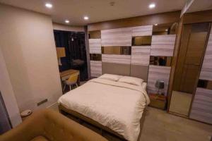 For RentCondoSukhumvit, Asoke, Thonglor : **For rent** Ashton Asoke for rent, curved glass room, 1 bed 1 bath, beautiful decorated room