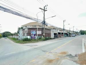 ขายบ้านศรีราชา แหลมฉบัง บ้านบึง : ขายบ้านเดี่ยว 2ชั้น มบ.วิวเขา-ศรีราชา หลังหัวมุม ติดถนนสาธารณะ 2ฝั่ง