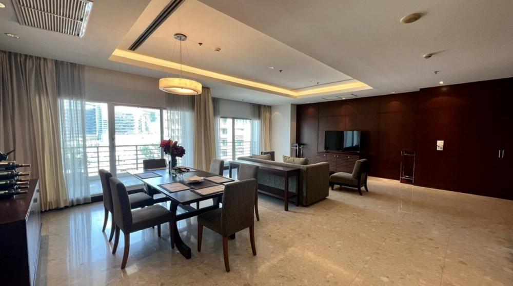 ให้เช่าคอนโดวิทยุ ชิดลม หลังสวน : Royal Residence Park (140k7037)3 ห้องนอน 3 ห้องน้ำ + 1 ห้องนอนเมดพร้อมห้องน้ำเมด size 230 sqm.