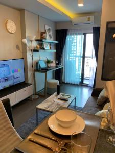 For RentCondoOnnut, Udomsuk : 📣Rent with us and get 1000! Beautiful room, good price, very nice, don't miss it!! Condo Ideo Sukhumvit 93 MEBK05774