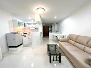For RentCondoSukhumvit, Asoke, Thonglor : Supalai Place Sukhumvit 39 / Duplex 1 Bedroom (FOR RENT)
