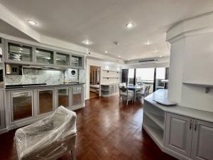 ให้เช่าคอนโดสุขุมวิท อโศก ทองหล่อ : for rent Las collinas 2bed special deal renovated room ❤️💚