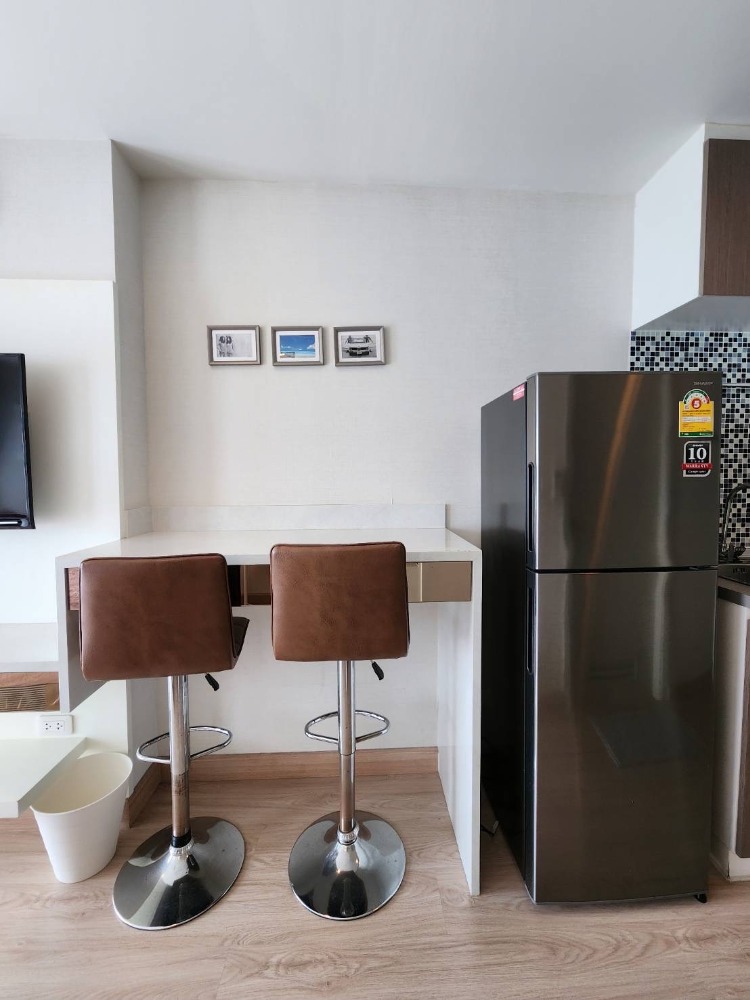 ให้เช่าคอนโดนนทบุรี บางใหญ่ บางบัวทอง : Casa บางใหญ่ For Rent !!! 7,500 บาท  ห้อง 1 นอน ชั้นสูง พร้อมเฟอร์นิเจอร์เครื่องใช้ไฟฟ้า คุยกันได้ค่ะ นัดดูมาเลย