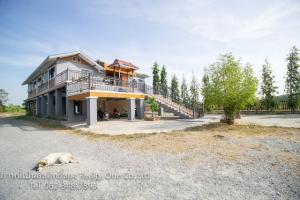 ขายบ้านสุพรรณบุรี : ขาย บ้าน ห้องเช่า ตรงข้าม รพ.สามชุก อ.สามชุก สุพรรณบุรี
