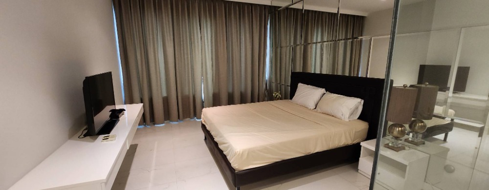 For SaleCondoWitthayu, Chidlom, Langsuan, Ploenchit : 185 Ratchadamri / 1-bedroom 70 sq m. Floor 18