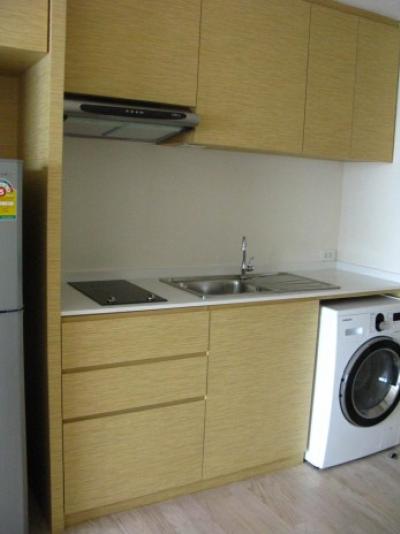 For RentCondoWitthayu, Chidlom, Langsuan, Ploenchit : Noble Ploenchit, 60sqm Good price!! Cozy spacious One bedroom One bathroom for rent at Noble Ploenchit