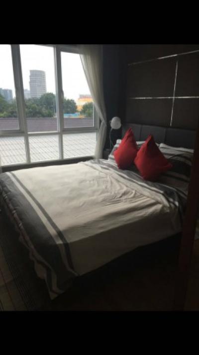 For SaleCondoSukhumvit, Asoke, Thonglor : Voque Sukhumvit 16, 40sqm Low Rise, Nice One Bedroom Condo to rent and sale at Voque Sukhumvit 16