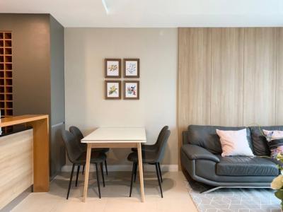 ให้เช่าคอนโดวงเวียนใหญ่ เจริญนคร : The River, 58 sqm. Beautiful fully furnished, One Bedroom Condo for RENT at The River.