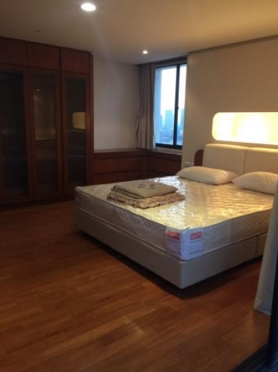 For RentCondoSukhumvit, Asoke, Thonglor : Las Colinas, 185sqm Beautiful, Spacious Two Bedrooms Condo for rent at Las Colinas