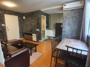 For RentCondoPathum Thani,Rangsit, Thammasat : 🔥22229🔥 Condo for rent Condo for rent in Lumpini Township Rangsit - Klong 1 👉 Area 43 sq m 👉 2 bedrooms 👉 2 bathrooms 👉 1 living room