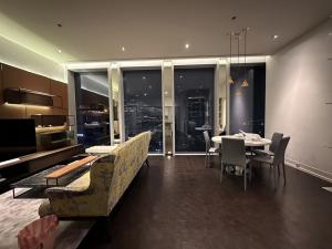 ให้เช่าคอนโดสาทร นราธิวาส : Rental : The Ritz - Carlton Mahanakorn Residence Condo