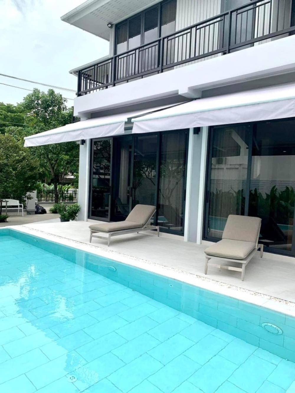 For RentHousePathum Thani,Rangsit, Thammasat : Risa03765 House for rent, Living Nara, 520 sq m, 130 sq m, 3 bedrooms, 4 bathrooms, swimming pool, only 400,000 baht.