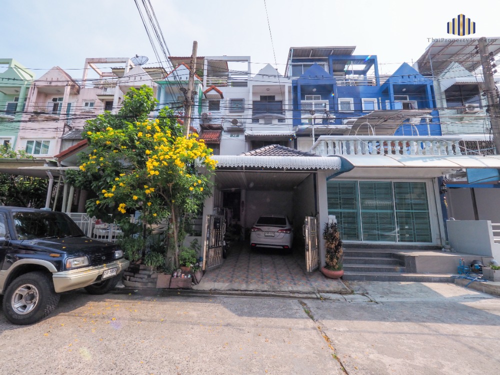 For SaleTownhouseBangna, Bearing, Lasalle : The most beautiful decoration in the project with a music practice room !! 3-storey townhome for sale, lasalle place, just 10 minutes from BTS Bearing !!