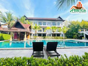ขายขายเซ้งกิจการ (โรงแรม หอพัก อพาร์ตเมนต์)ภูเก็ต ป่าตอง หาดราไวย์ : โรงแรมตำบลสาคู อำเภอถลาง ภูเก็ต เนื้อที่ 8-1-51.9 ตารางวา (ห่างจากสนามบินนานาชาติภูเก็ต 1 กม.) พร้อมใบอนุญาตประกอบธุรกิจ