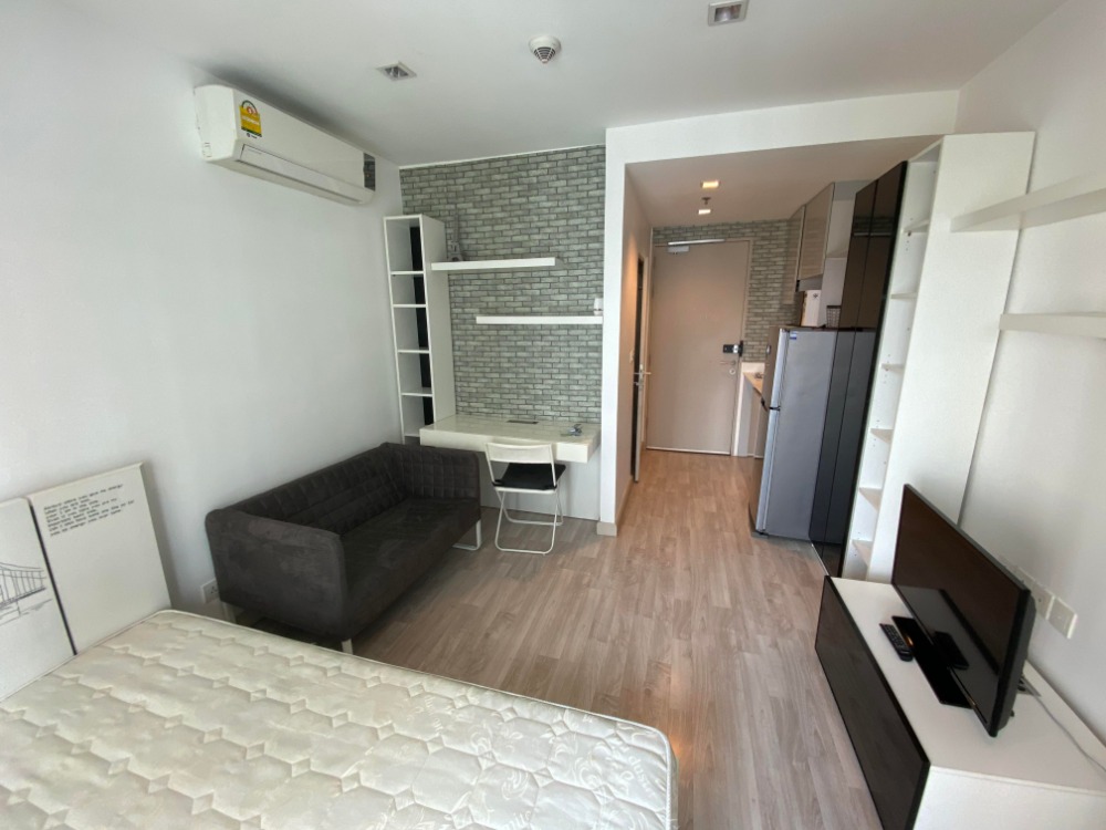 For SaleCondoWongwianyai, Charoennakor : Condo for sale, Ideo Mobi Sathorn, the owner, Studio room, size 21.18 sq m., Floor 10