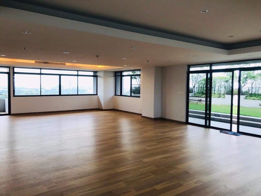 For SaleCondoNonthaburi, Bang Yai, Bangbuathong : Selling a luxury penthouse In the Lakeshore West condominium, Nichada Thani, on floors 16,17,18, size 1025.08 sq m, a new room. owner never lived
