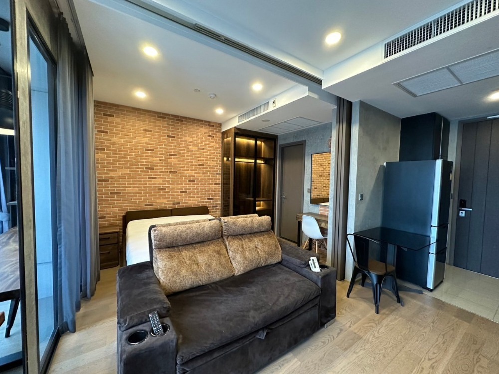 ให้เช่าคอนโดสยาม จุฬา สามย่าน : Luxury Room&High Floor / For Rent Ashton Chula-Silom Onebed Room 34 sqm Fullyfurnish 28,000 baht per month