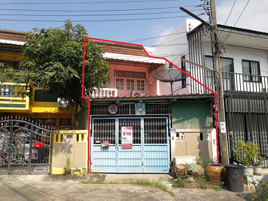 For SaleTownhouseLadkrabang, Suwannaphum Airport : 2-storey townhouse for sale in Phra Pin Village 1 Soi Borommaratchachonnani 4 Opposite Central Pinklao