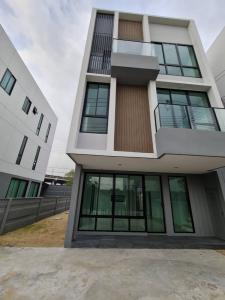For RentTownhouseVipawadee, Don Mueang, Lak Si : For rent Townhome / Home office donmeung 3 floors 🏠 In front of the house does not hit other people's houses. The area around the house is open. There is a lot of usable space. And still able to register the company ✨