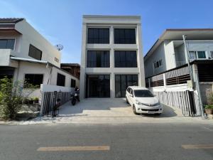 For SaleHome OfficeBangna, Bearing, Lasalle : Home office for sale, new build, 1st hand, Stand Alone, Soi Bangna Trad, Talu Udomsuk | 2-3 parking spaces in front of the building