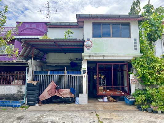 ขายทาวน์เฮ้าส์/ทาวน์โฮมลาดพร้าว101 แฮปปี้แลนด์ : ขายทาวน์เฮ้าส์ ชัยภัทรวิลเลจ ลาดพร้าววังหิน 83 เนื้อที่ 18 ตรว. 3 นอน 2 น้ำ ต่อเติมครัวแ 2 ชั้น วิวคลองแสนแสบ สะอาด ทำลดี เชื่อมไปลาดพร้าว รัชดาภิเษก พหลโยธิน ลาดปลาเค้า ประเสริฐมนูกิจ โชคชัย 4 ใกล้รถไฟฟ้าสายสีเหลือง